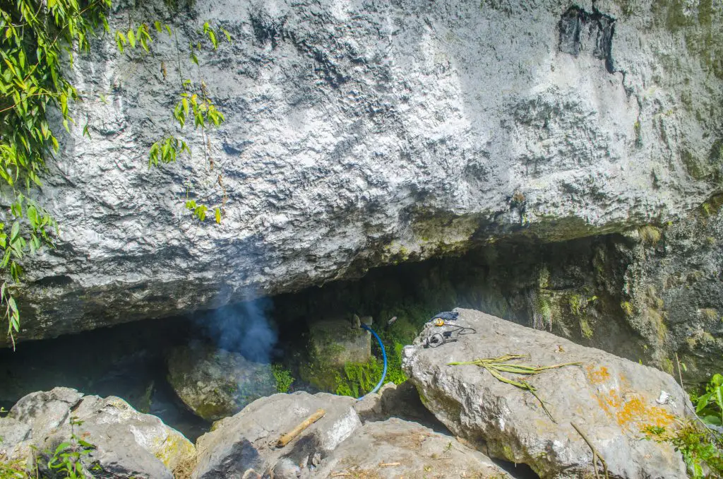 Entrance of Angoten Cave in Belwang, Sadanga.