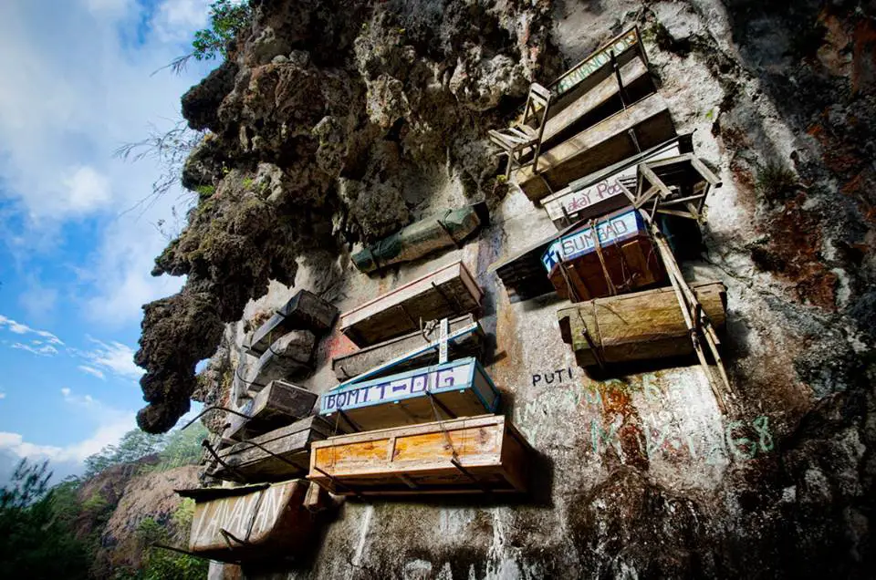 Hanging Coffins at Echo Valley. One of the tourist spots in Sagada.