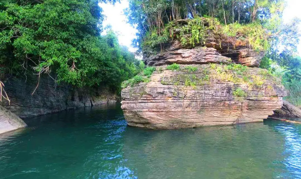 Maton River is one of off-beaten Apayao tourist spots.