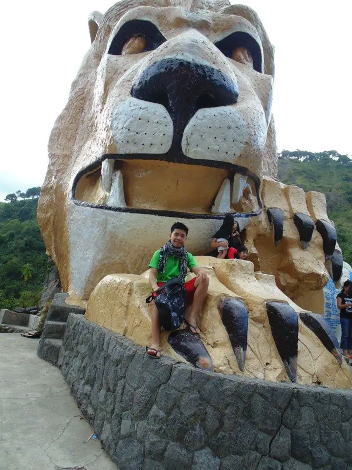 Older view of Lions Head Baguio.
