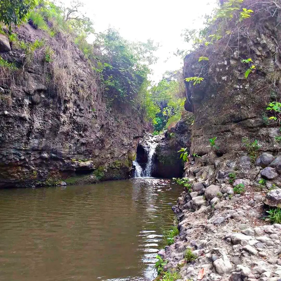 Dara Falls is one of the tourist spots in Pampanga