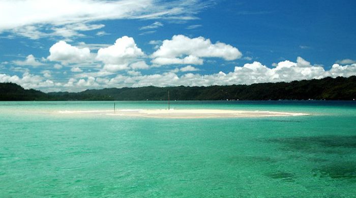 Hinatuan Vanishing Island is one Surigao Del Sur tourist spots.