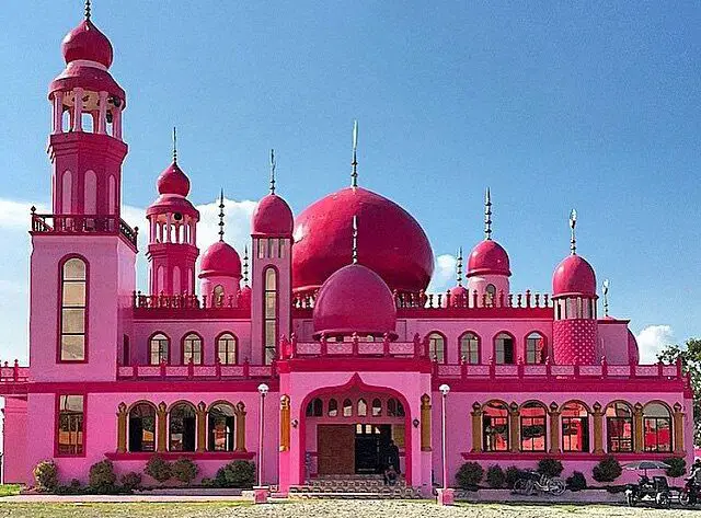 The Pink Mosque is one of the best Maguindanao tourist spots.