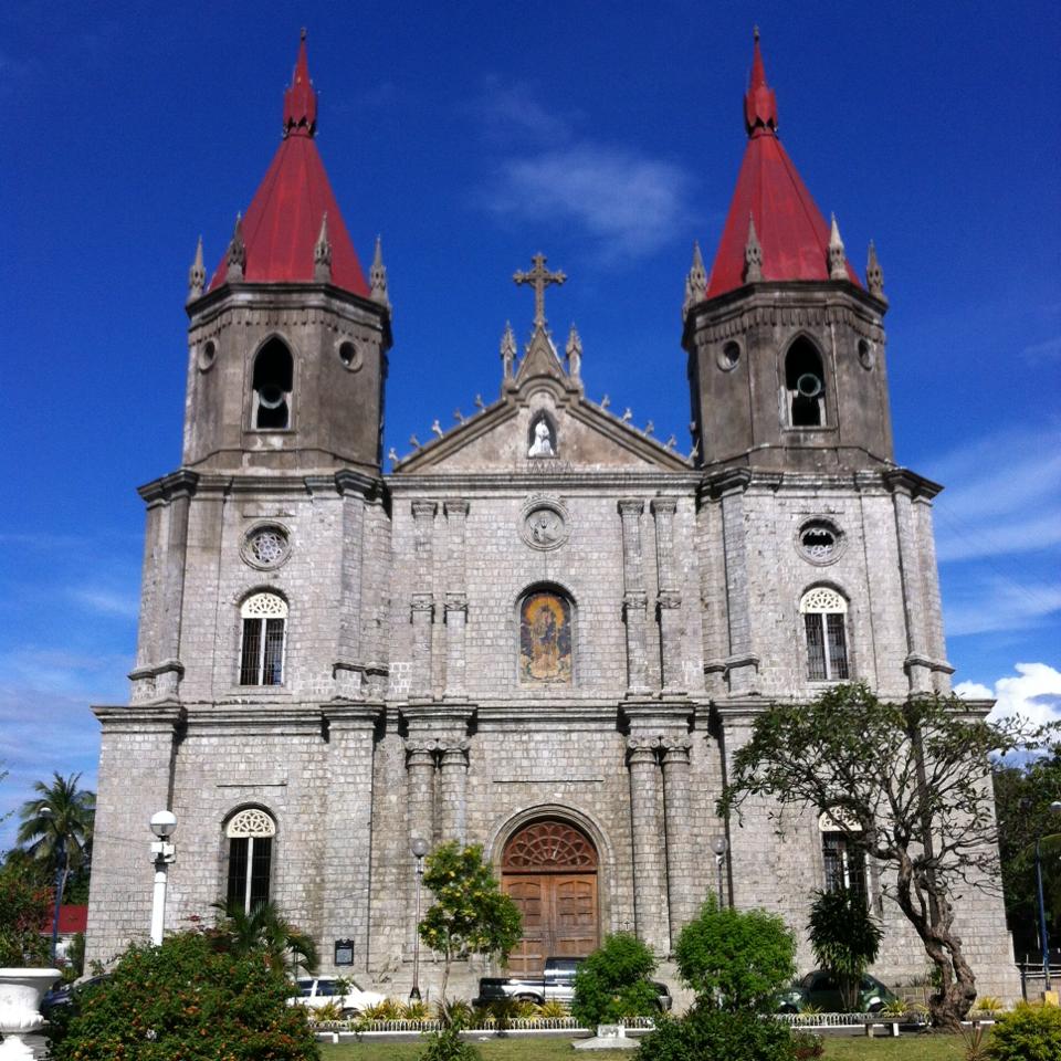 Molo Church is one of the best Iloilo tourist spot