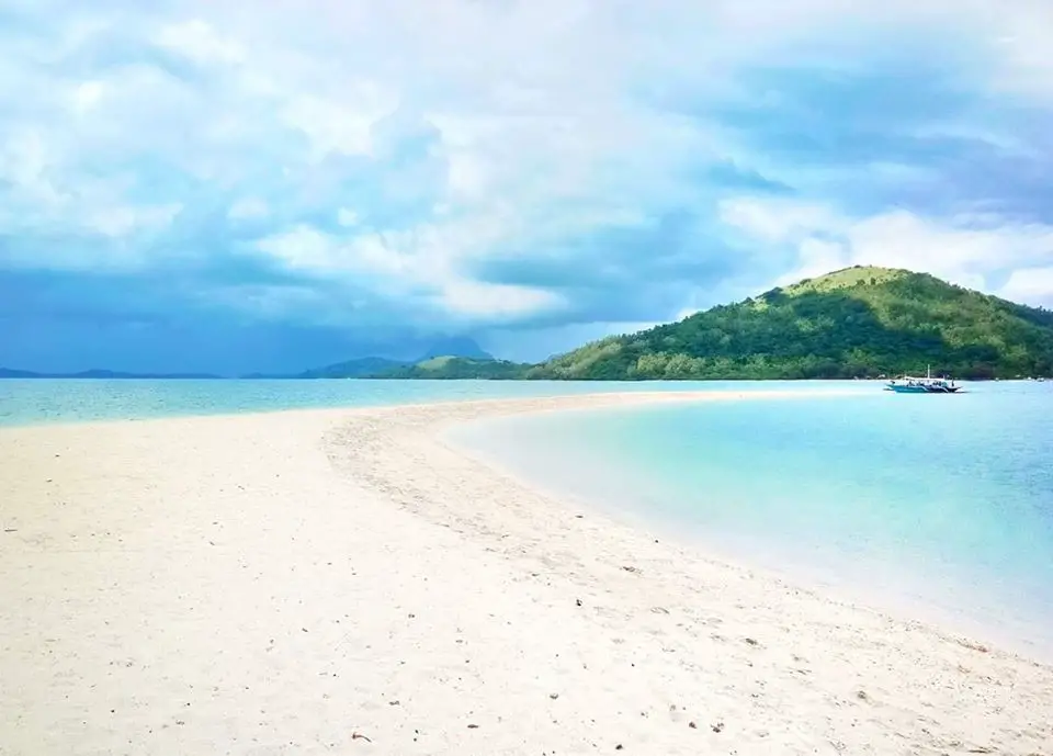 Balubadiangan Island is one of the best Iloilo tourist spot